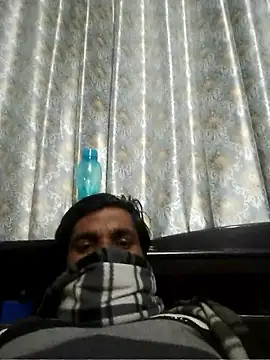 Snapshot of arsdeep1989 chatting on January 11, 2026, 1:40 pm arsdeep1989 online show from January 11, 2026, 1:40 pm