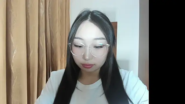 Snapshot of Amane_Yuki chatting on January 11, 2026, 4:47 pm Amane Yuki online show from January 11, 2026, 4:47 pm