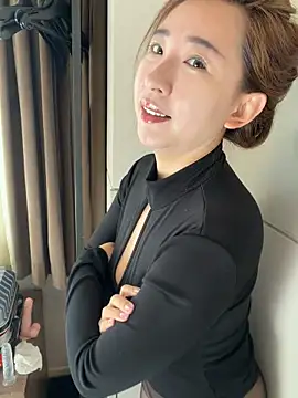 Snapshot of Jingjingxiang-520 chatting on April 6, 2026, 1:01 am Jingjingxiang-520 online show from April 6, 2026, 1:01 am