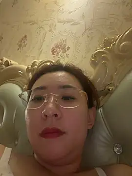 Snapshot of Jingjingxiang-520 chatting on May 13, 2026, 2:57 pm Jingjingxiang-520 online show from May 13, 2026, 2:57 pm