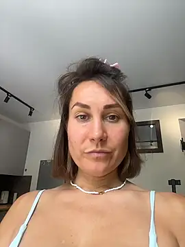 Snapshot of Jack-Alice chatting on July 9, 2026, 8:26 am Jack-Alice online show from July 9, 2026, 8:26 am