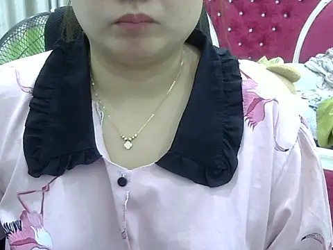 Sarah no land online show from May 17, 2026, 7:52 am