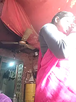 Snapshot of Horny-Rashi chatting on February 6, 2026, 3:35 am Horny-Rashi online show from February 6, 2026, 3:35 am