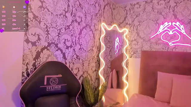 IRINA TAY1 online show from February 26, 2026, 4:01 am