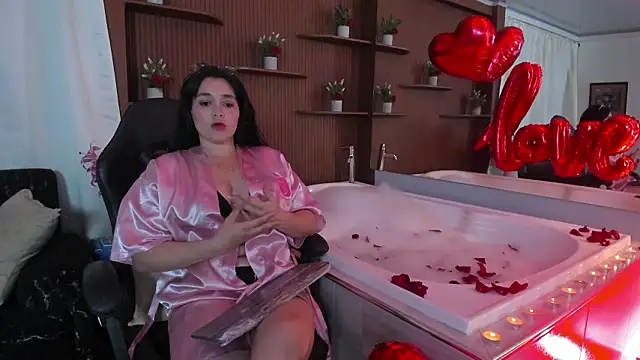 Astrid williams online show from February 15, 2026, 2:56 am