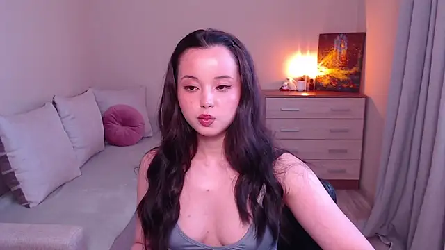 lia hetty online show from June 7, 2026, 3:17 pm