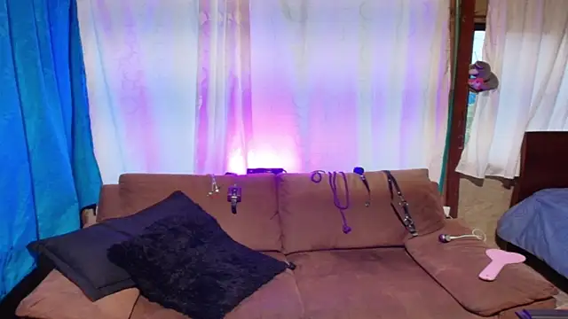 Gabys1610 online show from April 4, 2026, 10:38 pm