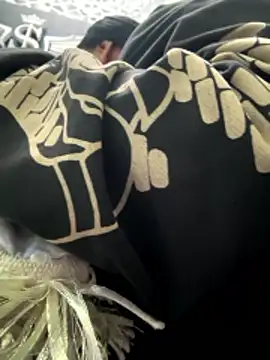 Liaevans   online show from January 9, 2026, 6:26 pm