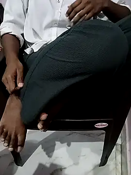 Snapshot of Sexy_sara09 chatting on February 28, 2026, 12:49 pm Sexy sara09 online show from February 28, 2026, 12:49 pm