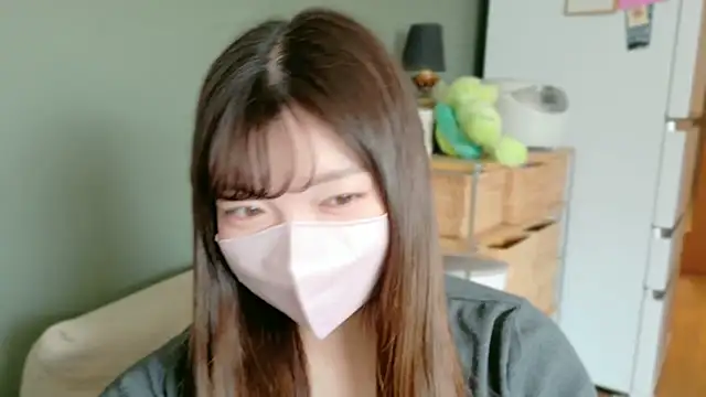 Snapshot of __Yui_ chatting on February 24, 2026, 12:55 am Yui online show from February 24, 2026, 12:55 am