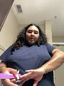 Angeliccreamyrican online show from April 8, 2026, 9:49 pm