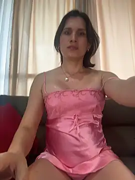Snapshot of milablossom01 chatting on July 18, 2026, 5:43 pm milablossom01 online show from July 18, 2026, 5:43 pm