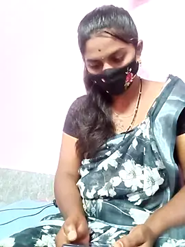 Tamil Hot Anu online show from March 13, 2026, 6:57 pm