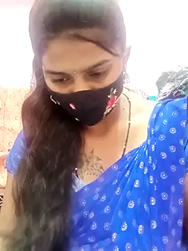 Tamil Hot Anu online show from April 4, 2026, 7:37 am