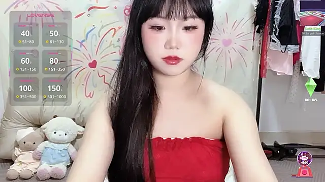 xiaoguai99 online show from April 7, 2026, 1:02 pm