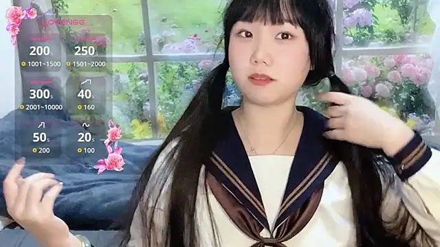 xiaoguai99 online show from March 26, 2026, 12:58 pm