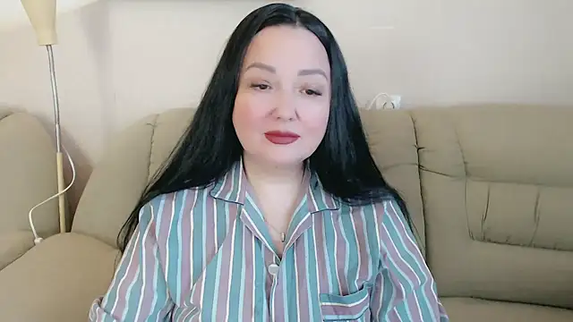 infinity loveliness online show from November 17, 2025, 8:51 am