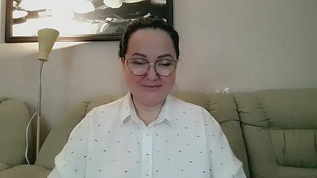 infinity loveliness online show from April 5, 2026, 8:54 am