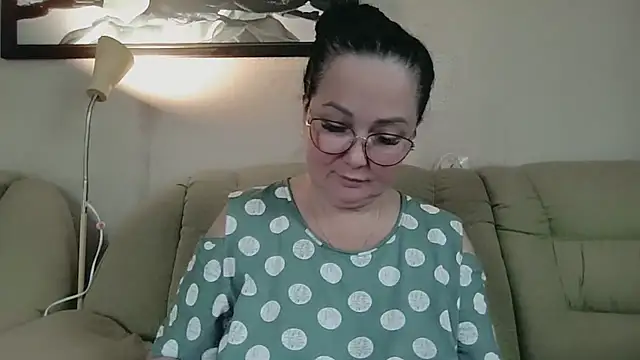 Snapshot of infinity_loveliness chatting on July 9, 2026, 9:32 am infinity loveliness online show from July 9, 2026, 9:32 am