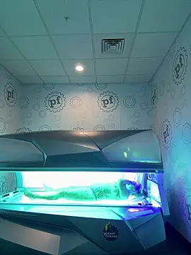 Kourtney5 online show from April 13, 2026, 1:26 pm