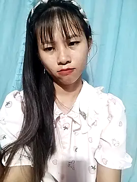 Snapshot of Wily-06 chatting on May 6, 2026, 11:42 pm Wily-06 online show from May 6, 2026, 11:42 pm