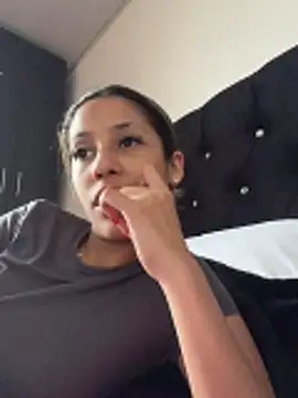 vicky bass  online show from March 9, 2026, 8:12 pm