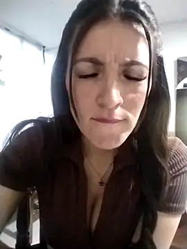 Snapshot of tina2204 chatting on January 18, 2026, 11:13 am tina2204 online show from January 18, 2026, 11:13 am