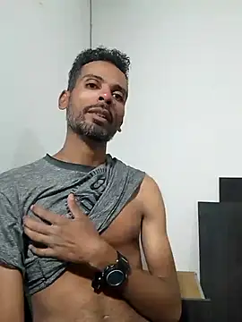 Snapshot of moreno_alpha_br chatting on April 12, 2026, 9:40 pm moreno alpha br online show from April 12, 2026, 9:40 pm