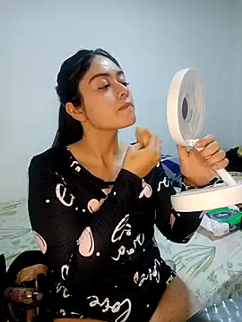 Snapshot of SweetAlbedo chatting on February 2, 2026, 3:05 am SweetAlbedo online show from February 2, 2026, 3:05 am