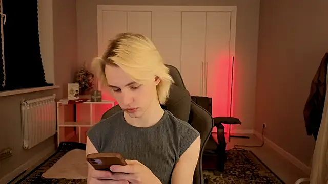 lucidangelok1 online show from March 16, 2026, 6:21 pm