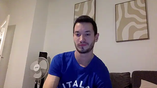 Snapshot of batschi0512 chatting on February 9, 2026, 10:19 pm batschi0512 online show from February 9, 2026, 10:19 pm