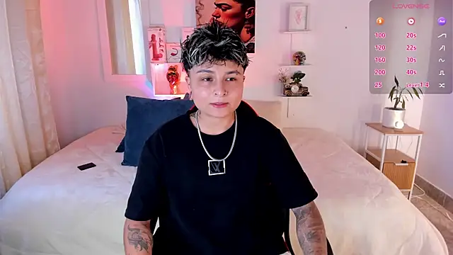 Zury Ramirez online show from March 19, 2026, 8:42 pm