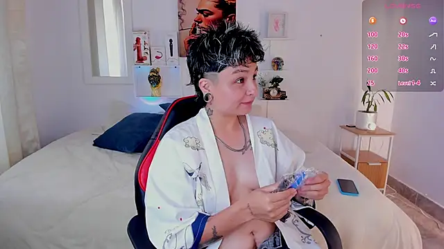 Zury Ramirez online show from March 21, 2026, 8:57 pm