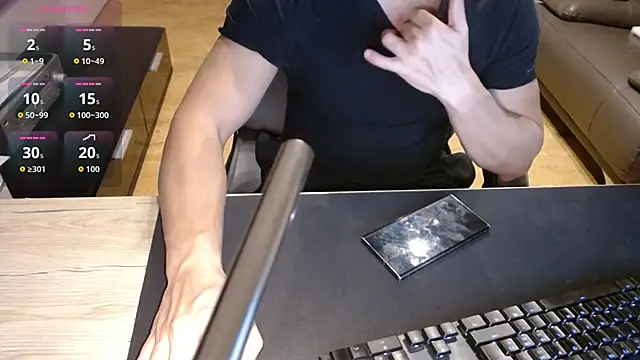 sensualman90 online show from April 10, 2026, 9:33 pm