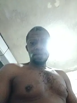 Negaomalinha1 online show from July 18, 2026, 11:24 pm