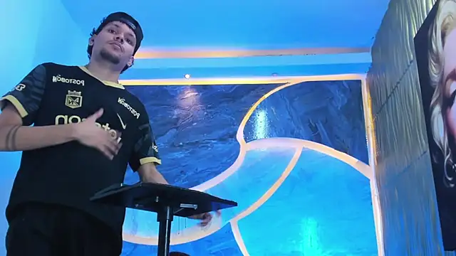 Lucas hot 20 online show from February 17, 2026, 4:54 am