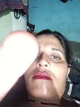 Snapshot of Bhavna8080 chatting on August 5, 2026, 6:13 pm Bhavna8080 online show from August 5, 2026, 6:13 pm