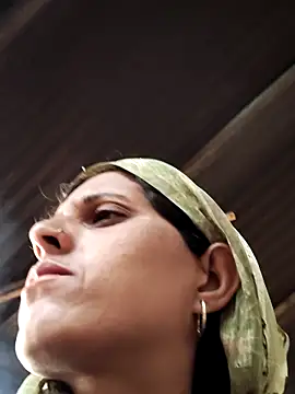 Bhavna8080 online show from April 22, 2026, 12:28 am