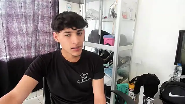 MaxStar26 online show from January 15, 2026, 1:25 pm