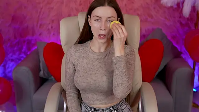 AlexaFleur online show from February 12, 2026, 6:57 am