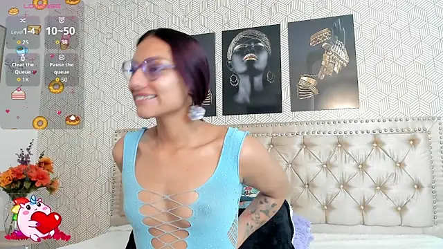 MeganRosseX online show from January 17, 2026, 8:56 pm