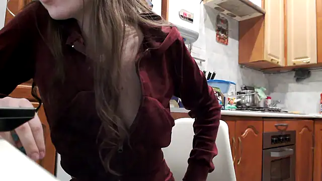 Snapshot of SilentShard chatting on April 1, 2026, 7:55 pm SilentShard online show from April 1, 2026, 7:55 pm