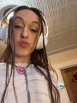 SultryEroticSlut online show from February 15, 2026, 1:21 pm