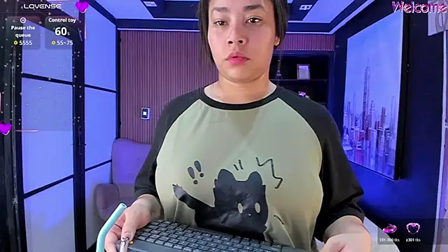 ThaliaBrookss  online show from February 18, 2026, 4:54 am