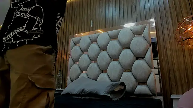 james  walsh online show from February 26, 2026, 7:47 pm