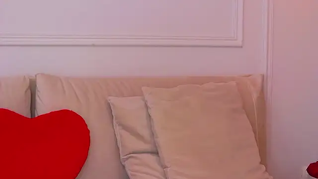 AriannaRuss online show from March 31, 2026, 4:47 am