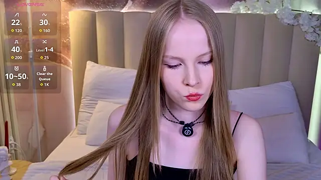 Snapshot of Shadow_Gray chatting on May 20, 2026, 5:32 pm Shadow Gray online show from May 20, 2026, 5:32 pm