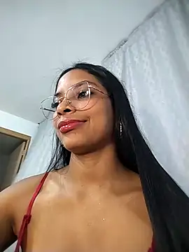 KATALINA SANTANA  online show from March 29, 2026, 12:56 am