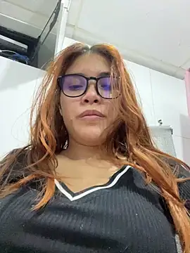 CrystalFairy007 online show from May 29, 2026, 3:23 am