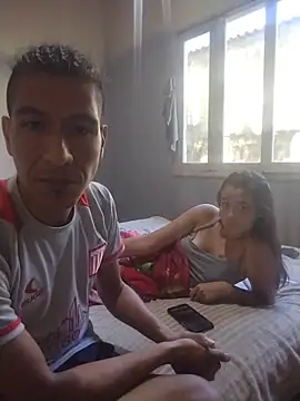 Rodrigohernan19 online show from April 14, 2026, 3:39 pm